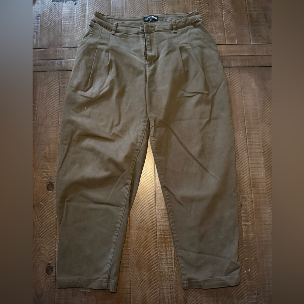 Fashion Nova Olive Barrel Pants